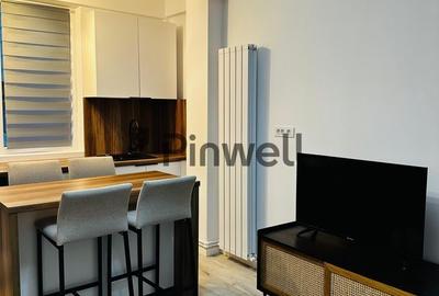 Apartament cu 2 camere, mobilat în Central