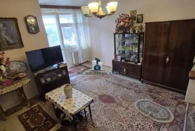 Garsonieră semidecomandată în Apărătorii Patriei