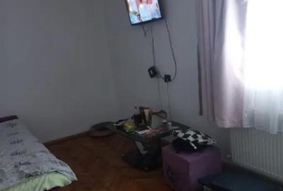 Casă cu 6 camere cu Teren 170 Mp în Tomis I - 10