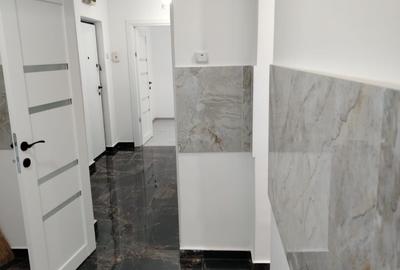 Apartament cu 3 camere decomandat în Tătărași - 3