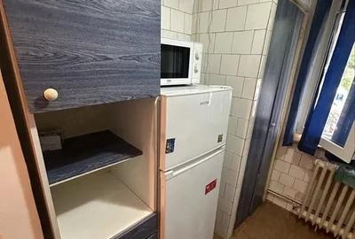 Garsonieră decomandată în Theodor Pallady