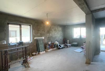 Duplex cu 4 camere cu Teren 305 Mp în Ghiroda - 3