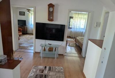 Casă cu 3 camere cu Teren 250 Mp în Central - 2