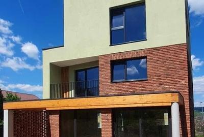 Casă individuală cu 6 camere cu Teren 400 Mp în Gruia - 2