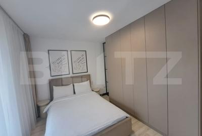 Apartament cu 2 camere semidecomandat, mobilat în Tractorul - 5