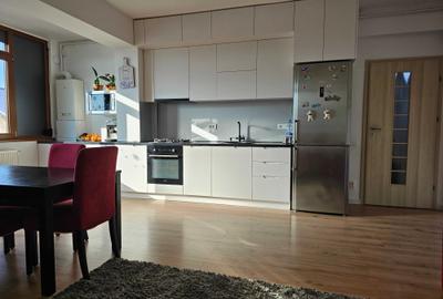 Apartament cu 4 camere decomandat în Prelungirea Ghencea - 3