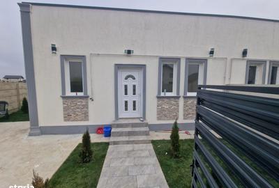 Casă cu 3 camere cu Canalizare în Central - 6