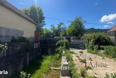 Teren de 354 mp, în Schei