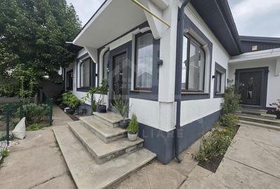 Casă cu 4 camere cu Teren 1191 Mp în Romanești