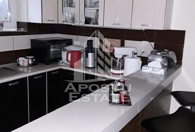 Casă cu 2 camere cu Teren 3515 Mp în Central - 1