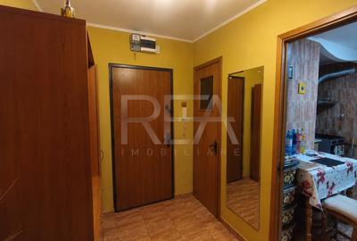 Apartament cu 4 camere decomandat, mobilat în Titan - 17