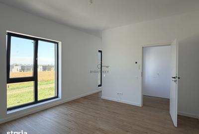 Casă cu 4 camere cu Teren 450 Mp în Domnești