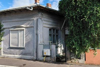 Casă individuală cu 3 camere cu Canalizare în Central - 9
