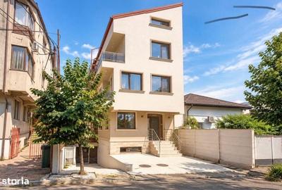 Apartament cu 4 camere decomandat în Bucureștii Noi
