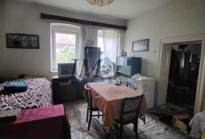 Casă cu 4 camere cu Teren 1237 Mp în Ciugud - 3