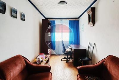 Apartament cu 3 camere semidecomandat, mobilat în Rogerius - 2
