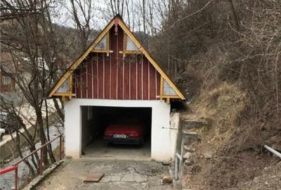 Casă cu 3 camere cu Teren 100 Mp în Câmpeni
