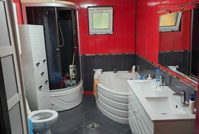 Casă cu 3 camere în Bucu