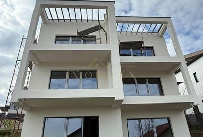 Casă cu 4 camere în Central