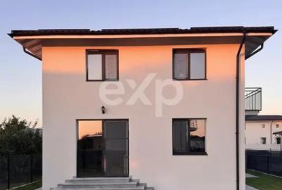 Casă cu 5 camere cu Teren 350 Mp în Matraca