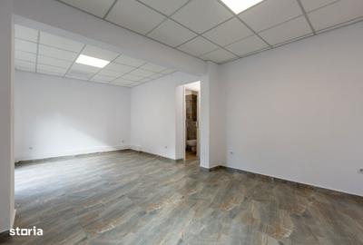 Spațiu comercial, de 50 mp, în Central - 1