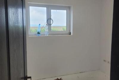 Spațiu industrial, de 370 mp, în 9 Mai - 11