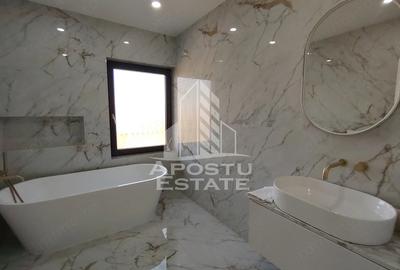 Casă cu 4 camere cu Canalizare în Săcălaz