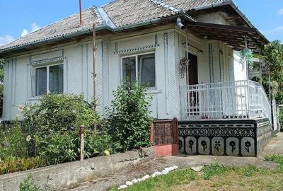 Casă cu 2 camere cu Teren 2000 Mp în Săcălășeni - 3