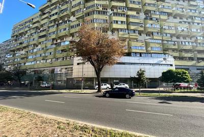 Spațiu comercial, de 1,929.4000244141 mp, în Pantelimon