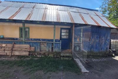 Casă cu 3 camere cu Teren 3257 Mp în Frâncești - 2