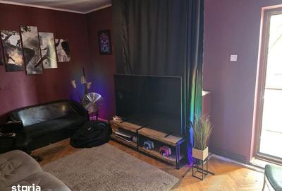 Casă cu 4 camere cu Teren 250 Mp în Central - 8