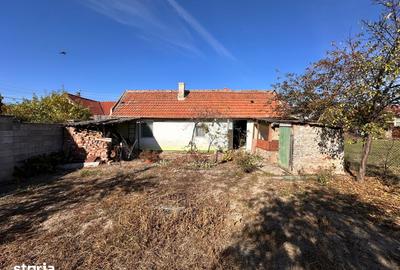 Casă cu 4 camere cu Teren 376 Mp în Ghiroda