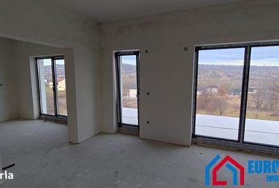 Casă cu 4 camere în Cisnădioara - 1