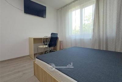 Apartament cu 3 camere decomandat, mobilat în Bucșinescu