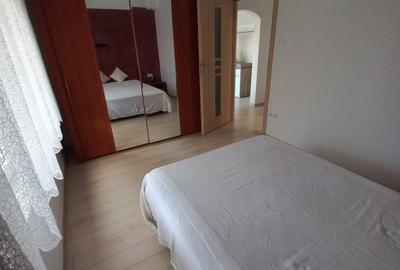 Apartament cu 4 camere în Central - 1
