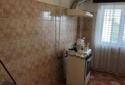 Apartament cu 3 camere decomandat în Băceni - 3