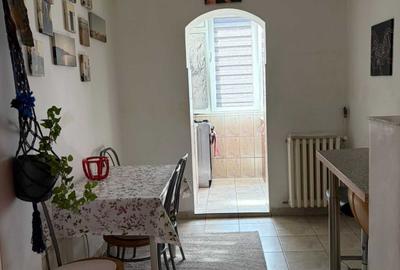 Apartament cu 2 camere decomandat în Decebal - 8