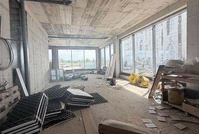 Spațiu comercial, de 683 mp, în Central - 8