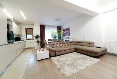 Apartament cu 3 camere semidecomandat, mobilat în Băneasa