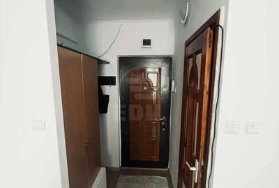 Garsonieră, mobilată în Iris