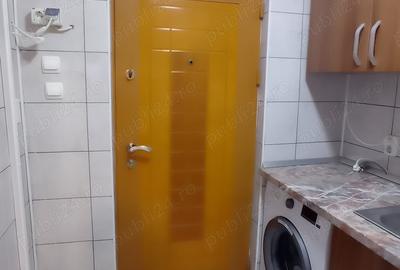 Garsonieră decomandată în Central - 8