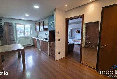 Apartament cu 2 camere decomandat în Petros - 7