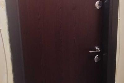Apartament cu 2 camere decomandat în Titan