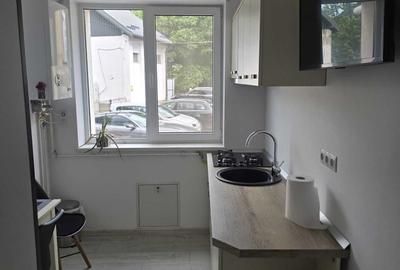 Apartament cu 2 camere semidecomandat în Central - 1