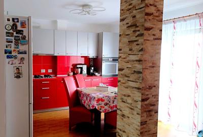 Apartament cu 3 camere decomandat în Florești - 2