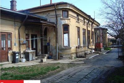 Casă individuală cu 11 camere cu Teren 880 Mp în Ultracentral - 1