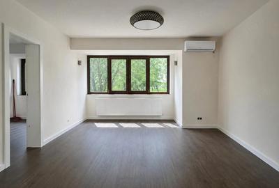 Apartament cu 3 camere semidecomandat în Eroii Revoluției