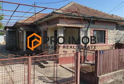 Casă individuală cu 4 camere cu Canalizare în Potoceni