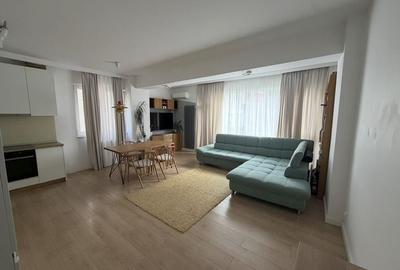 Apartament cu 3 camere în Centrul Civic