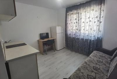 Garsonieră decomandată în Central - 2